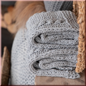 Strickanleitung Decke Zopfmuster